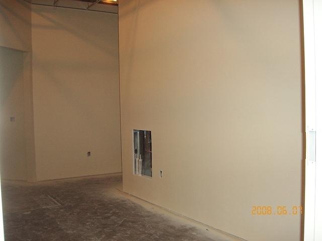 05_Interior_of_Hallway