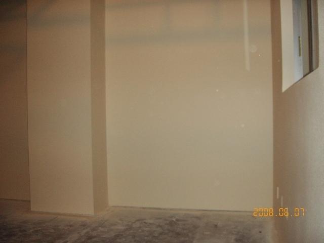 07_Production_Room_Front