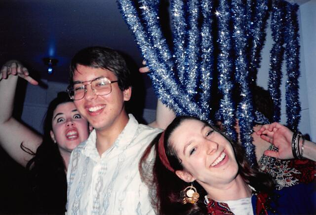 KCPR-HippieHoliday-sheila-clarke-mara-kd